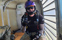 Load image into Gallery viewer, DIGGER - Black Lens